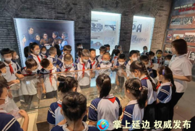 【晨报快讯】百名小学生沿着总书记足迹到延边博物馆参观