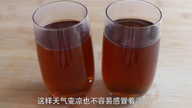 生活小百科丨香菜根别扔了，开水一泡，每天一杯