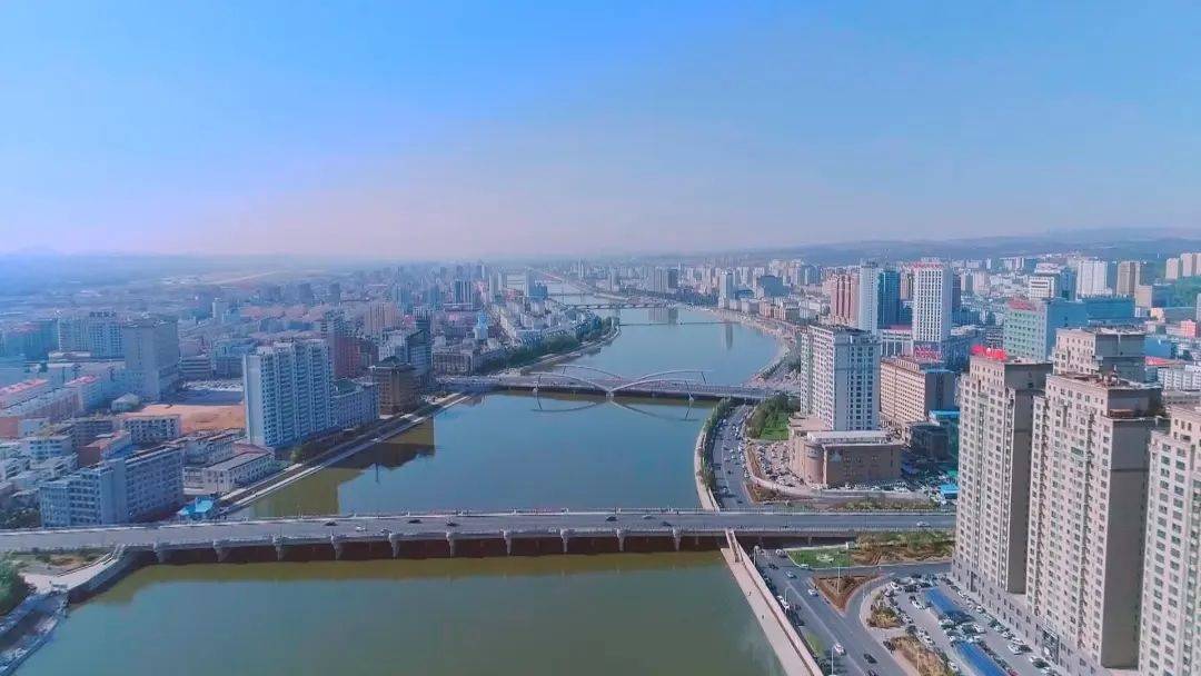 在新时代新征程创造令世人刮目相看的新的更大奇迹 ——习近平总书记在党的二十大闭幕会上的重要讲话引发热烈反响