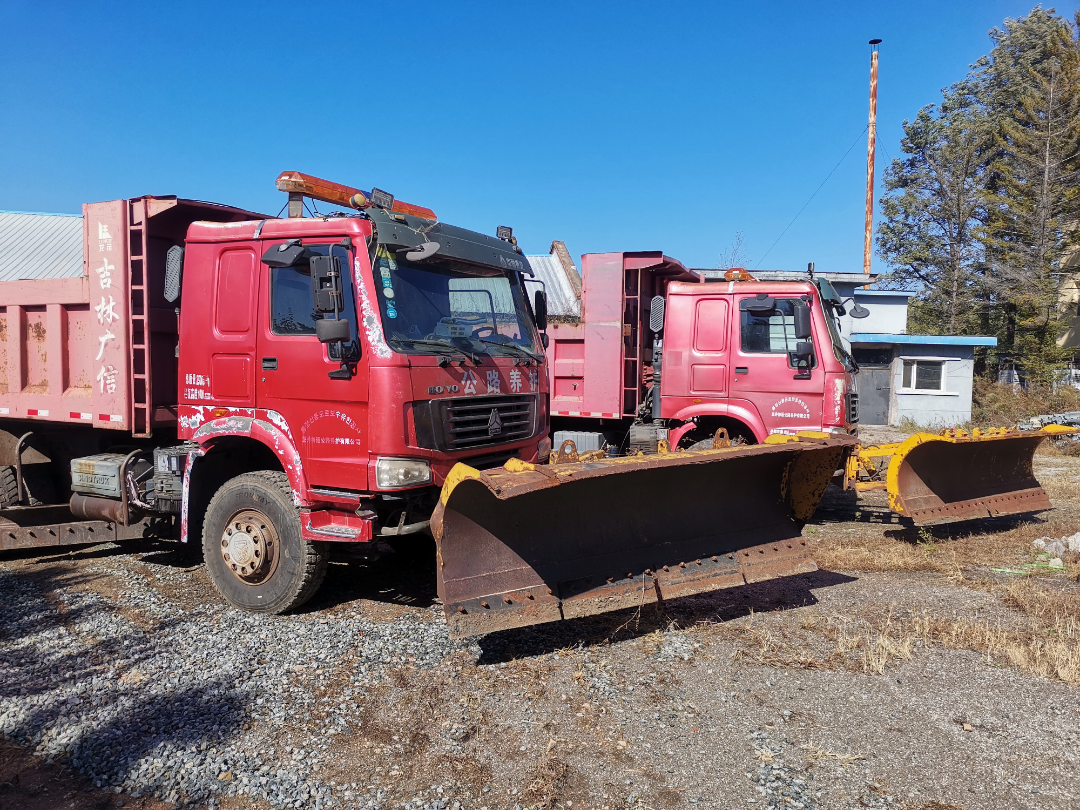 龙井市做好除雪防滑准备保证公路安全畅通