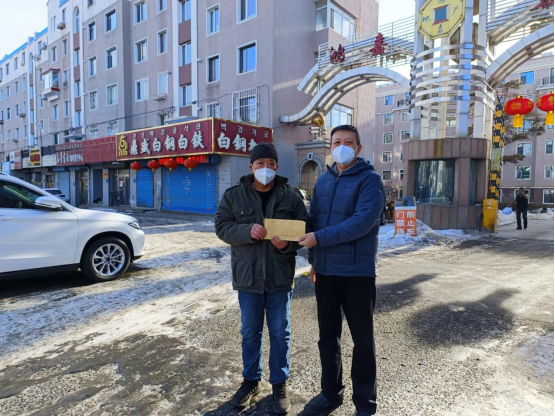 敦化市“小个专”党委开展走访贫困党员暖心活动