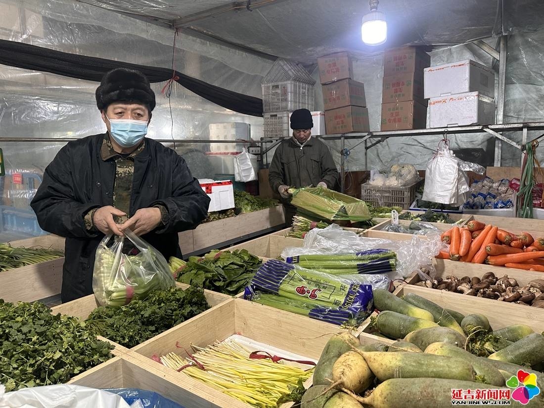新春将至 延吉蔬菜市场供销两旺