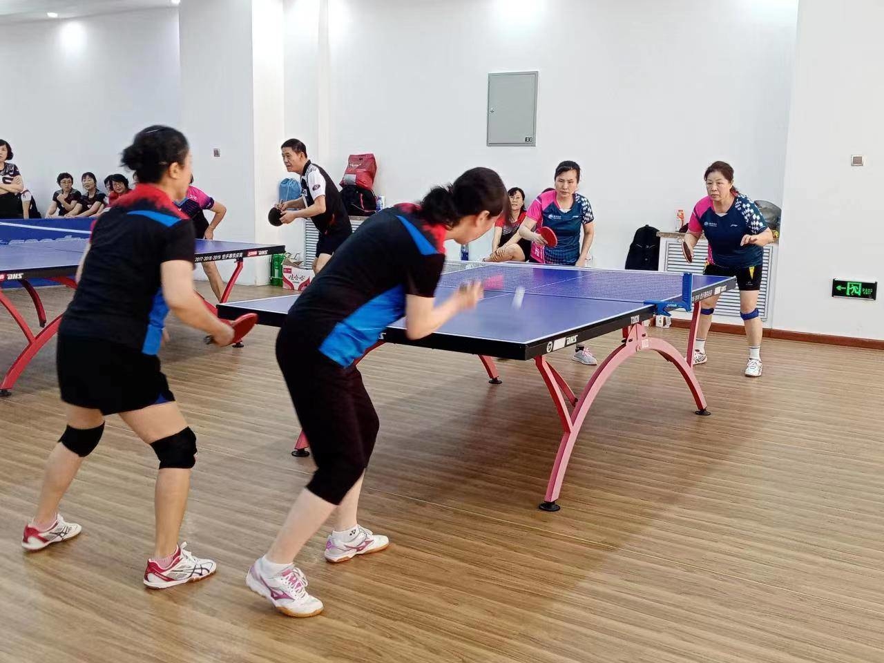 延吉市老体协举办中老年人乒乓球比赛