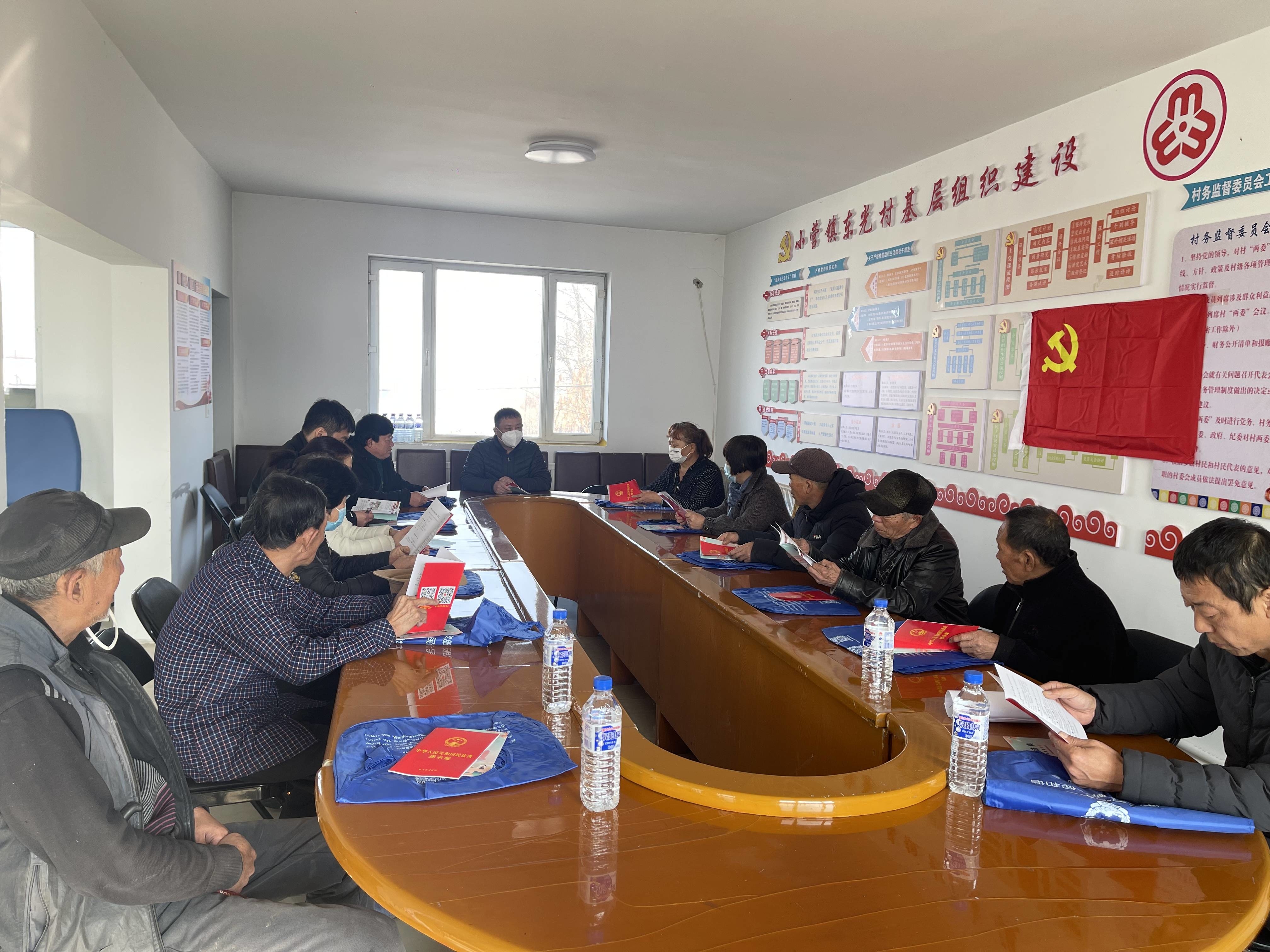 延吉市司法局小营司法所开展“送法进乡村”普法宣传活动