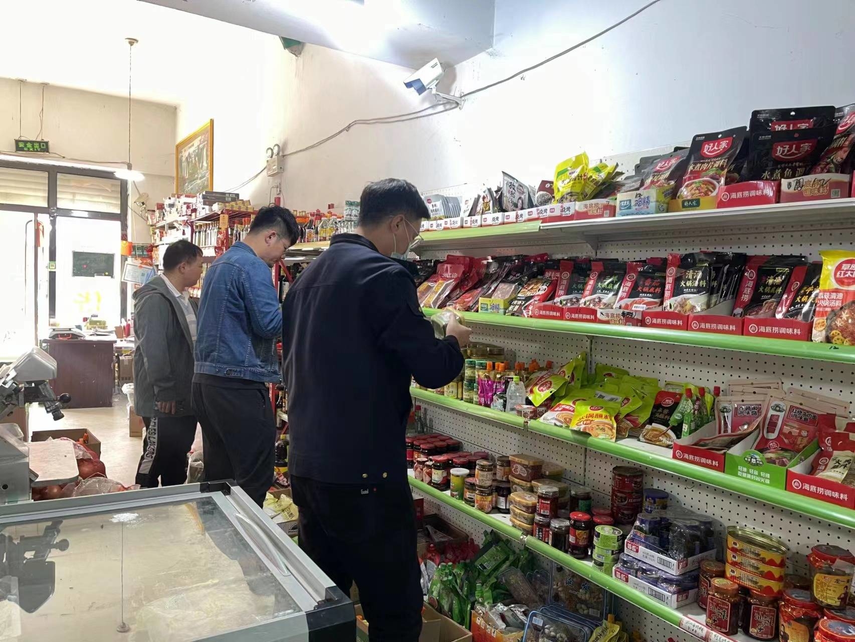 集安市财源镇开展食品安全专项检查活动