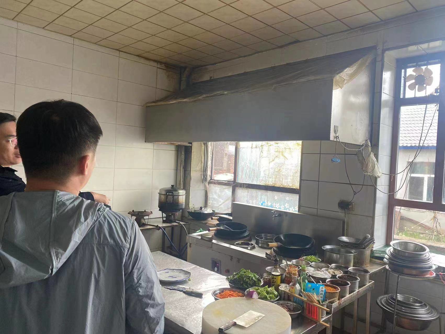 集安市财源镇开展油烟专项排查整治行动