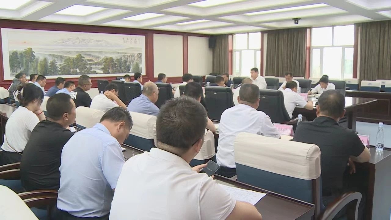 高飞在全区经济运行和重点项目建设情况调度会上强调：牢固树立项目意识 盘活存量资产 提高工作效率 确保各项工作高效有序推进