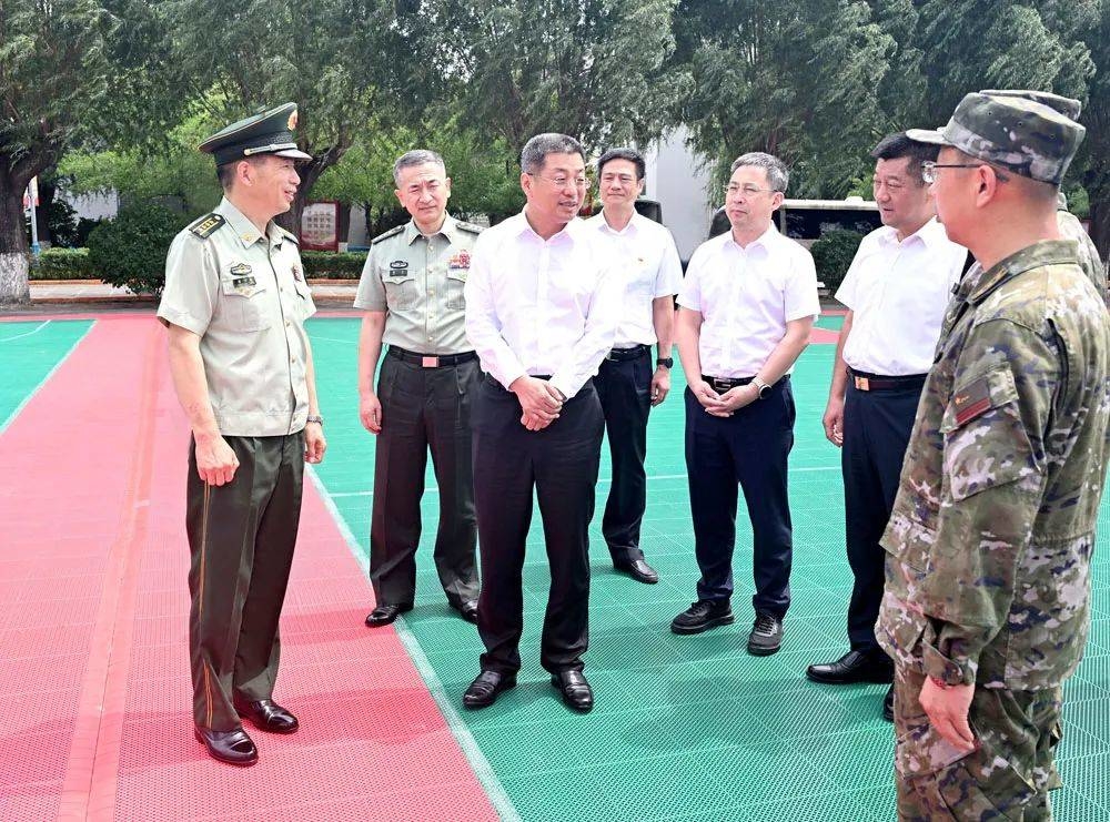 王子联走访慰问驻长部队官兵和优抚对象：共叙军地鱼水情 共谱双拥新篇章