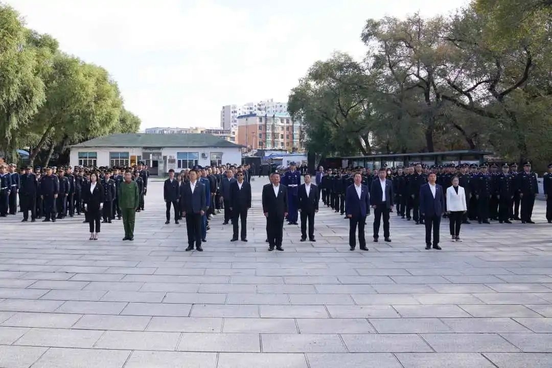 前郭县举行第十个国家“烈士纪念日”公祭活动