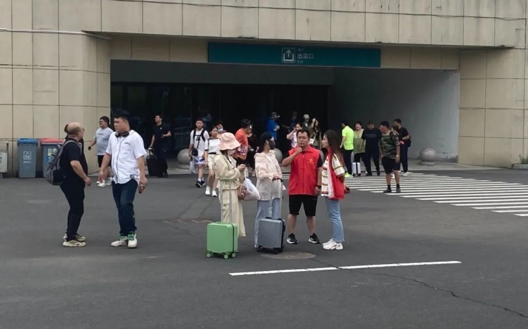 图们丨“文明旅游伴我行 志愿服务暖人心”——志愿者在行动