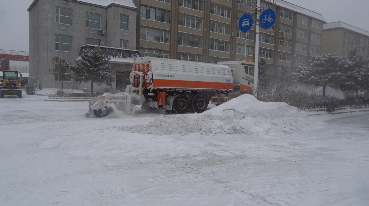 图们：以雪为令齐出动 清雪除冰保畅通