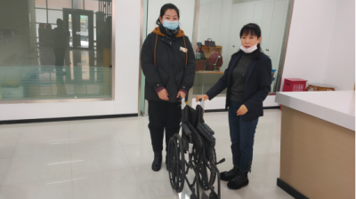 渤海街红旗社区链接“爱心轮椅” 暖心服务解民忧