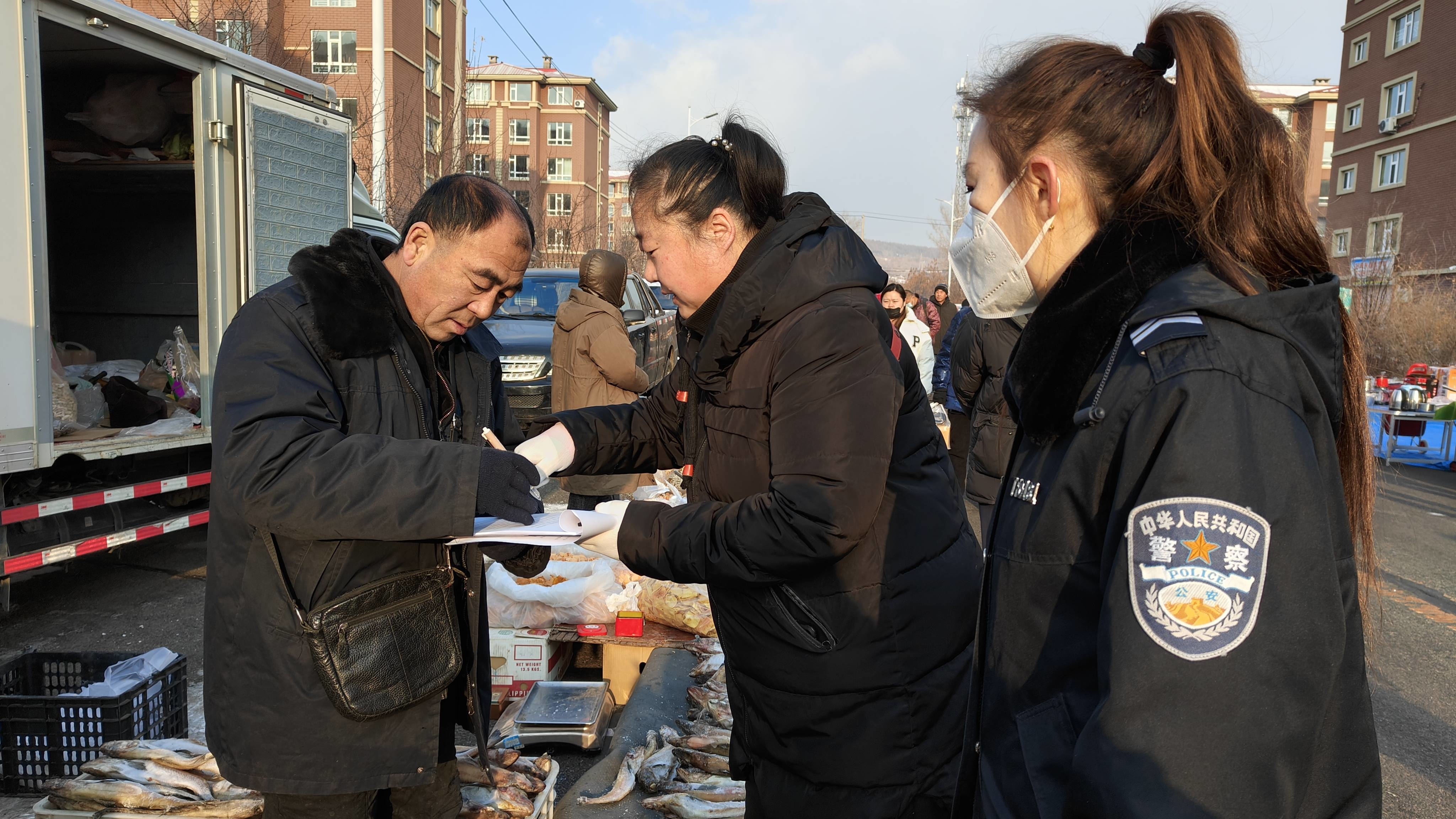 “便民大集进社区 暖心服务零距离”月宫街道富裕社区成功举办第二期“暖心大集”