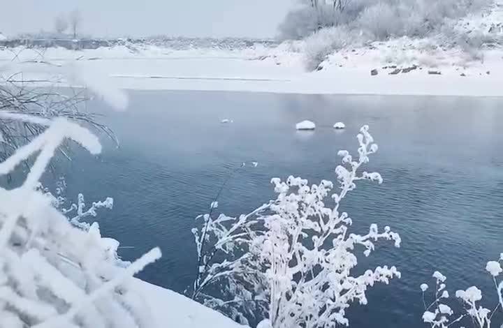 梦中的冰湖