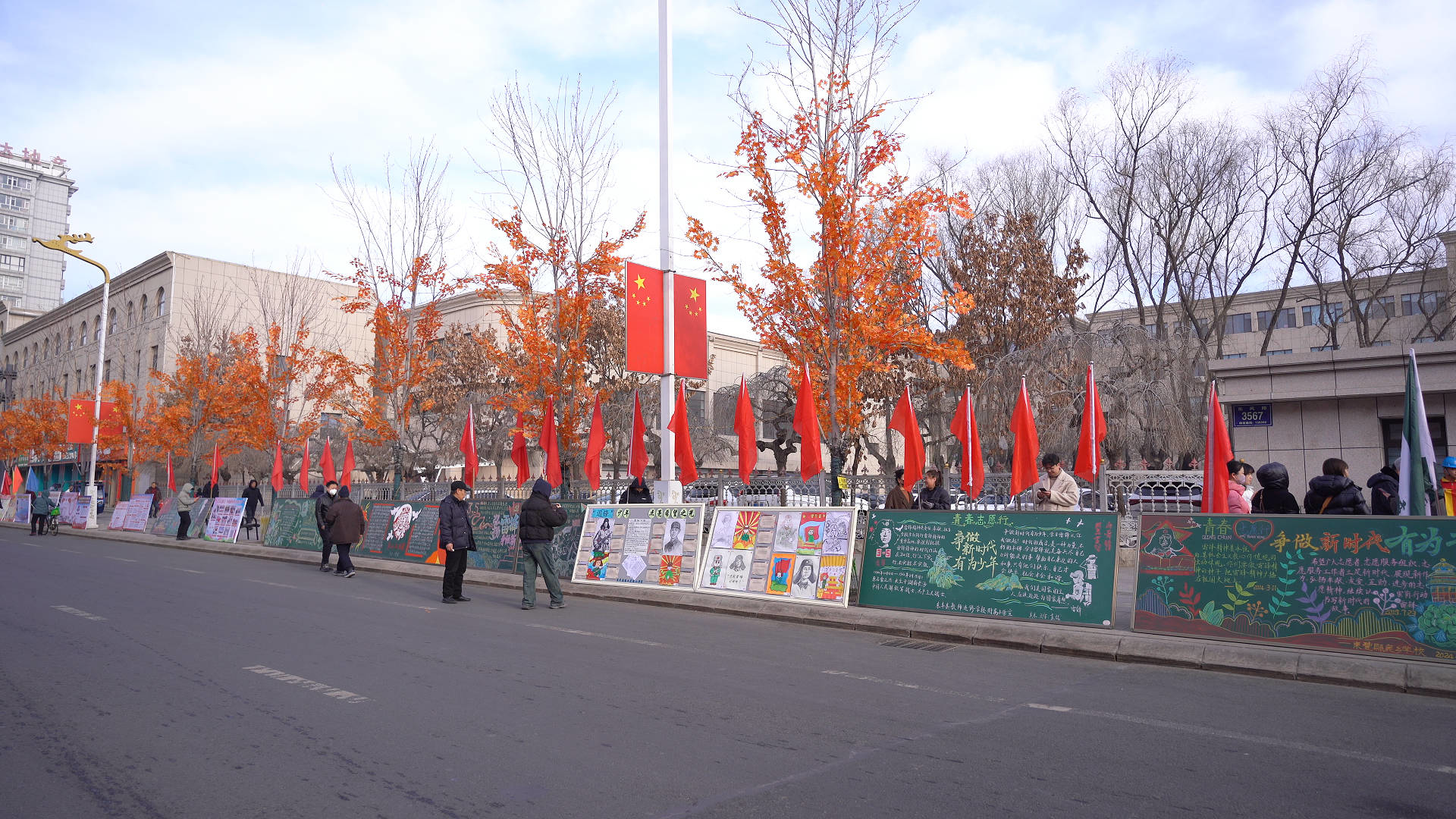 东丰县多部门联合开展“青春志愿行，争做新时代有为青年”志愿服务活动