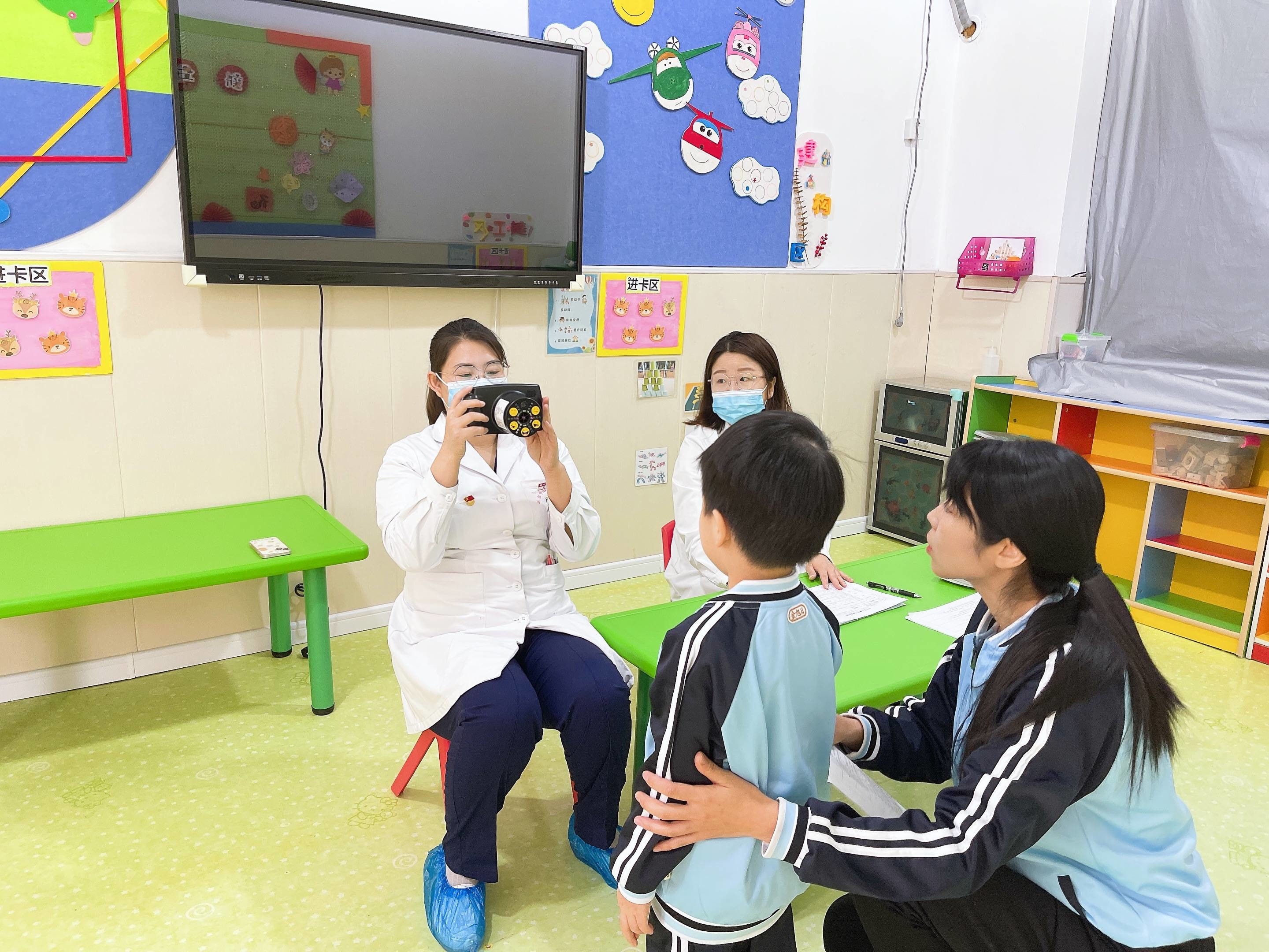 延吉市妇幼保健所走进托幼机构 启动2024年免费视力筛查工作