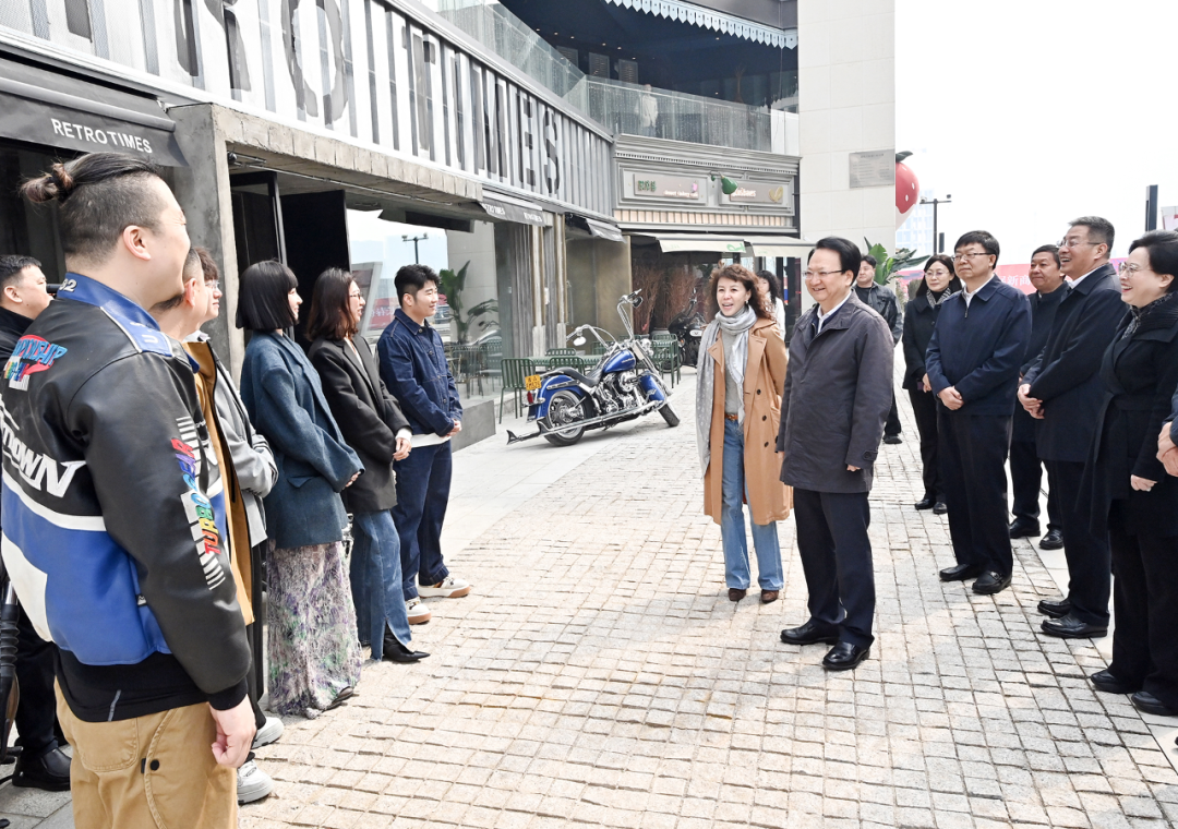 景俊海：以新质生产力推动新服务产业发展 更好满足人民群众对美好生活的向往