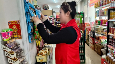 渤海街道红旗社区开展食品安全大排查