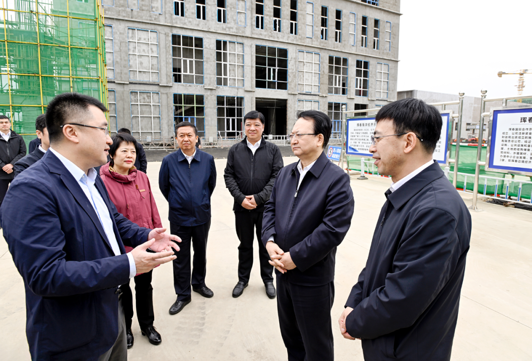 景俊海：在锻长板补短板育新板上下功夫 推动经济稳定增长发展质效提升