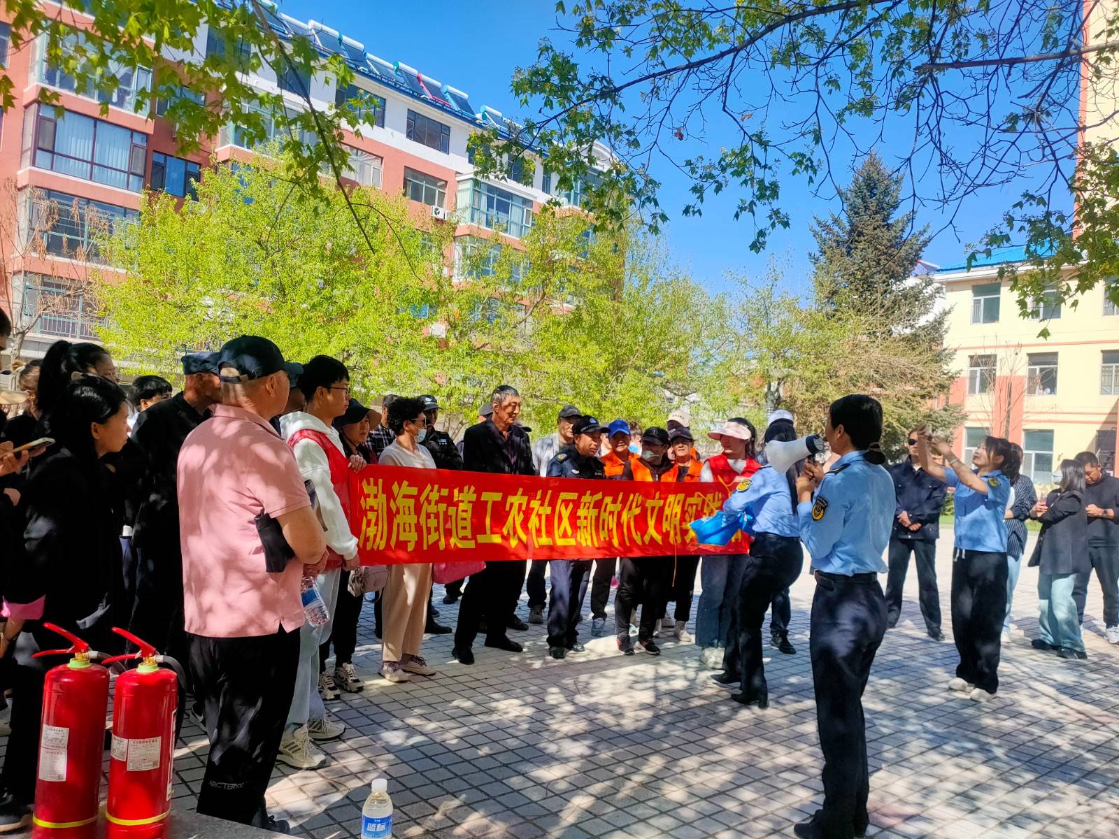 渤海街工农社区开展“人人讲安全 个个会应急”宣传