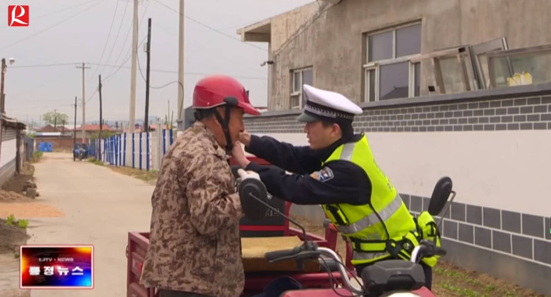 【룡정뉴스】시공안교통경찰대대서 봄갈이 생산《평안로》수호