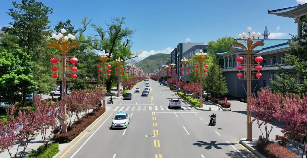 春游白山·长白 奔赴诗和远方丨接住长白的浪漫，赠你满心欢喜······