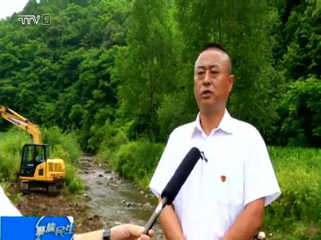 鸭园镇二道沟村：清理河道沟渠 打好防汛“准备战”