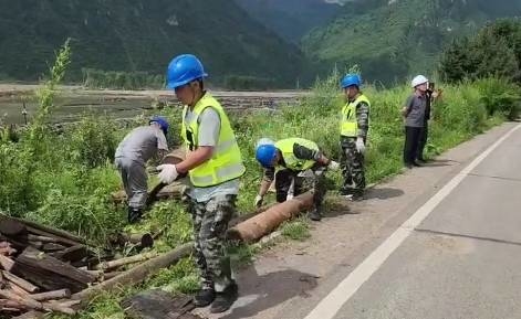 地方电力临江分公司 全力恢复乡村供电