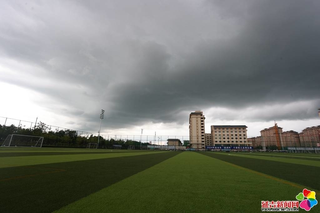 暴雨突袭，延吉市各职能部门坚守岗位防内涝保安全