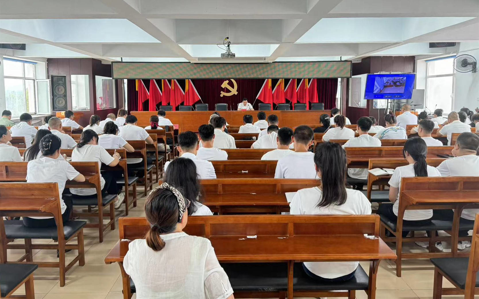 【学习贯彻党的二十届三中全会精神】蛟河市委常委 
 纪委书记吴振江到新站镇宣讲党的二十届三中全会精神