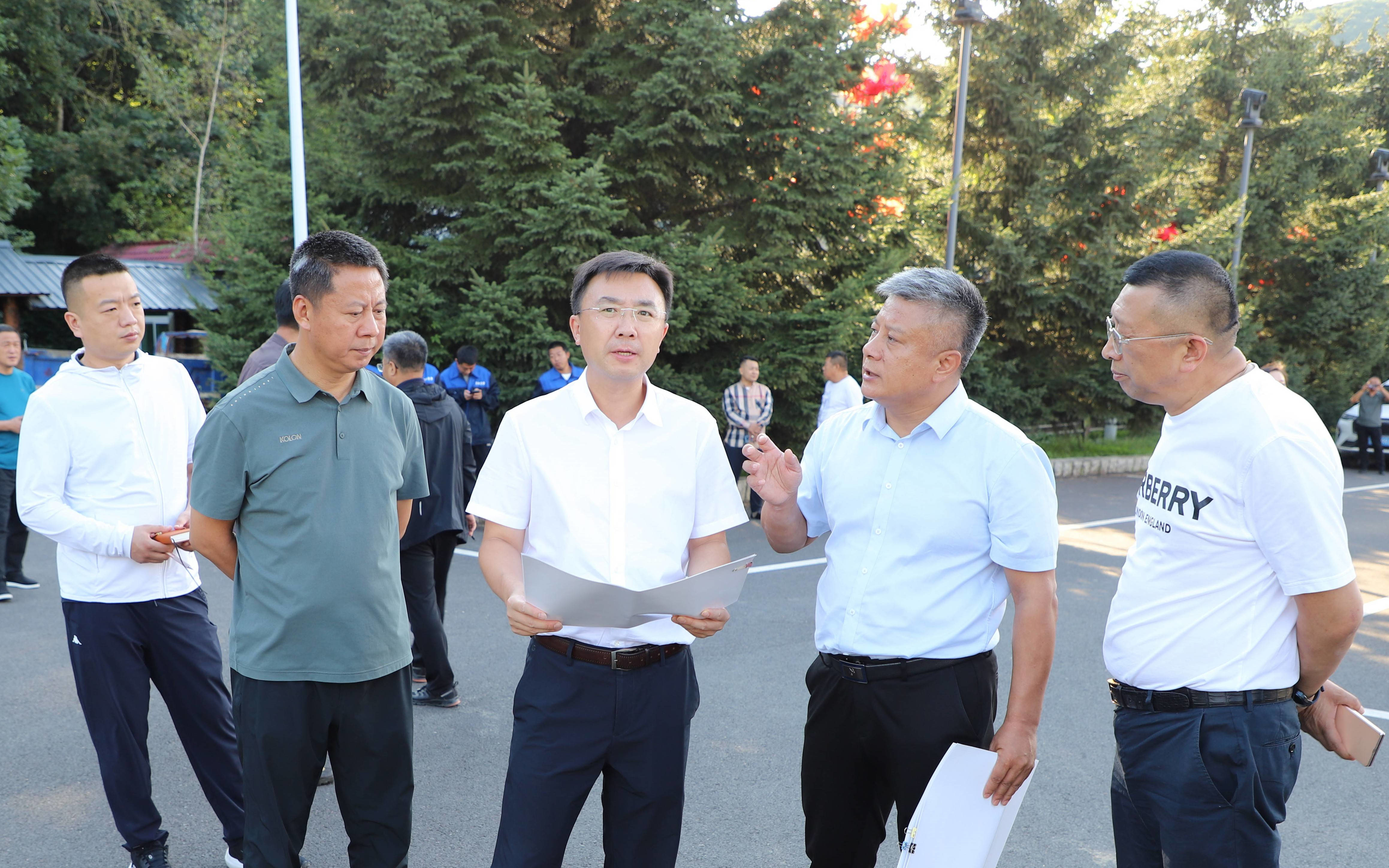 蛟河市委书记靳明实地督导红叶谷景区提升改造项目进展情况