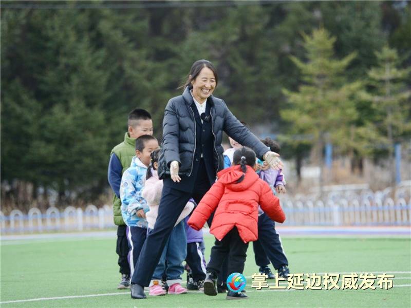 全国模范教师郭桂霞——38年扎根山村抚育“幼苗”