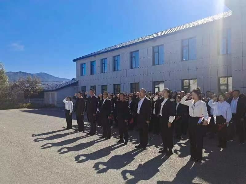 凝心铸魂跟党走 勇毅前行谱新篇 ——靖宇县景山镇开展迎国庆“党工共建”活动