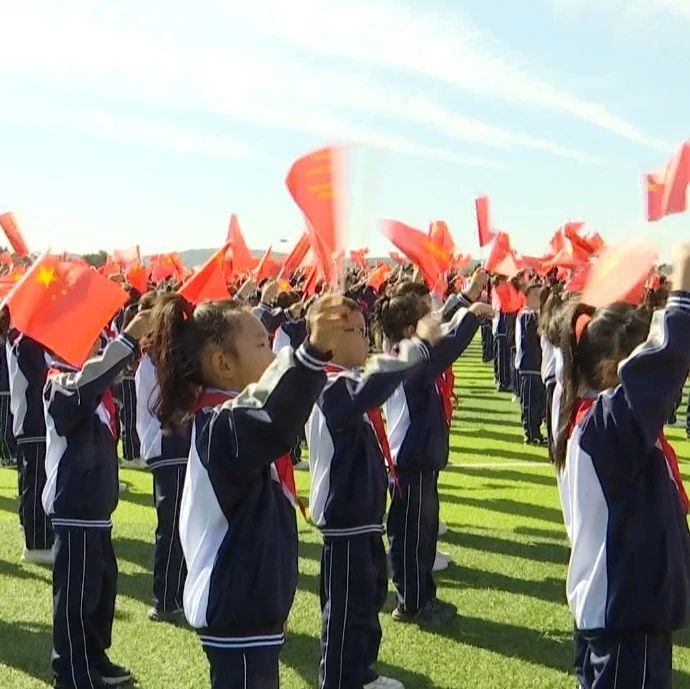 “喜迎新中国成立75周年•红色故事进校园” 主题活动走进东丰县鹿乡学校