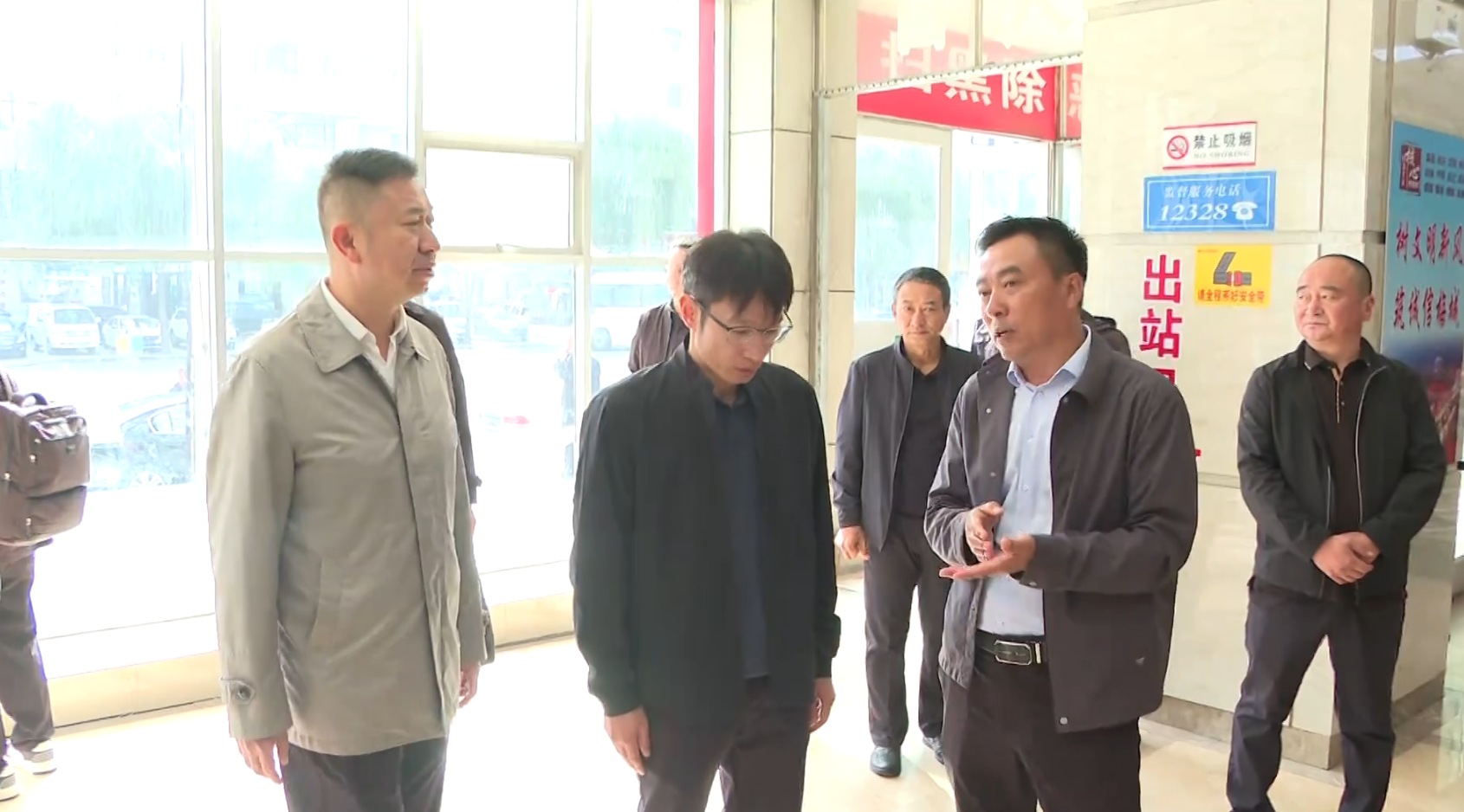 杨木春到交通系统检查安全生产和文明城常态化管理工作