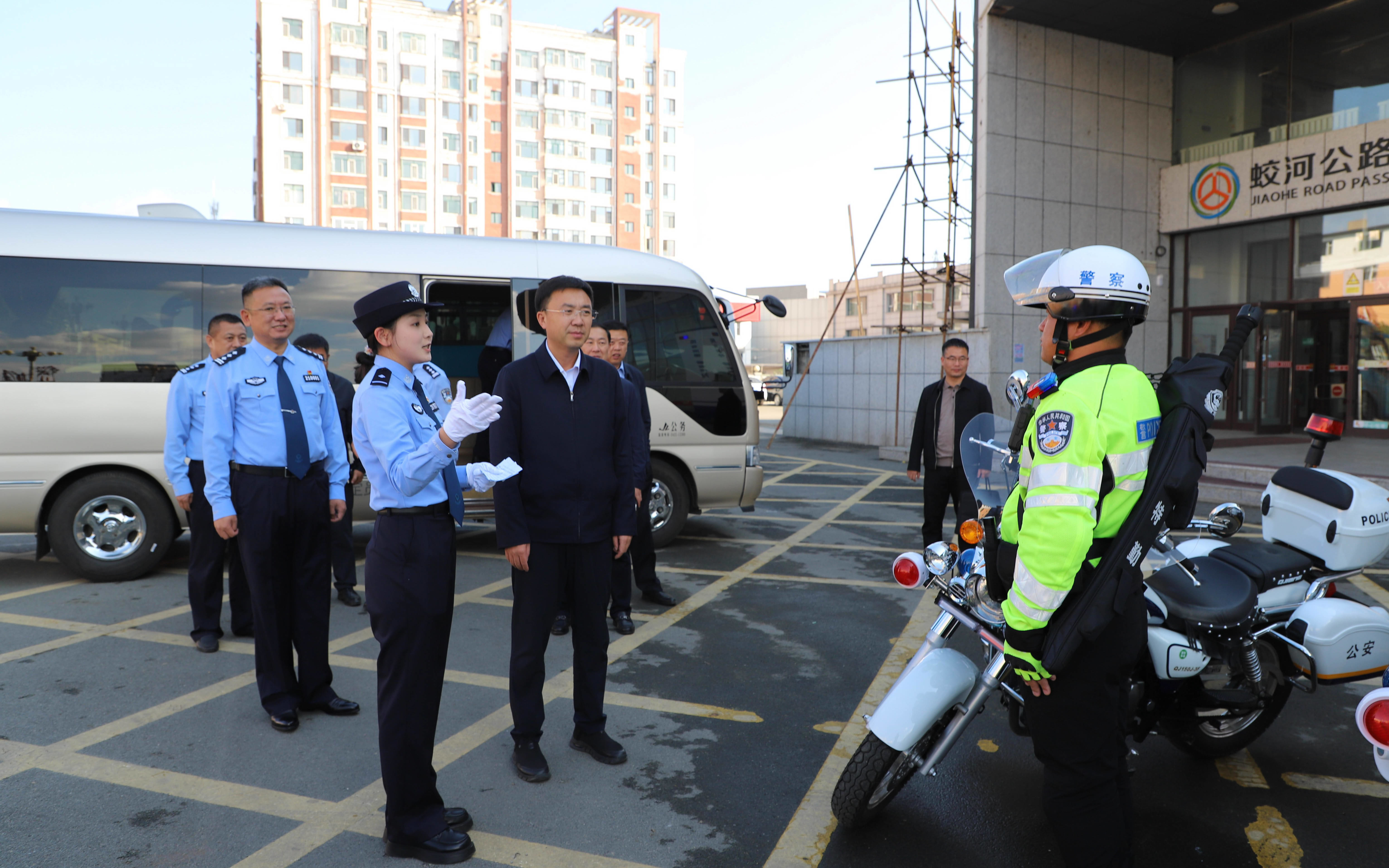 蛟河市委书记靳明到市公安局调研