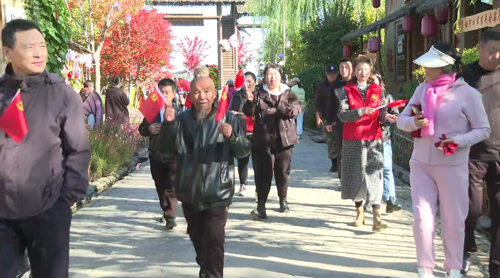 梅河口市光明街道开展重阳节活动