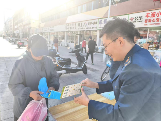 龙井市市场监督管理局开展食品安全宣传周系列活动