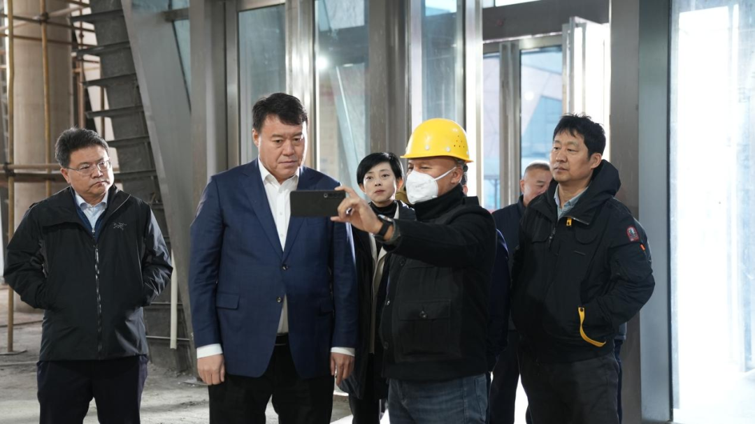 高飞：抢抓工期 确保质量 推动我区冰雪经济高质量发展