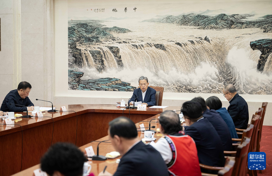 赵乐际同全国人大常委会会议列席代表座谈时强调 履行好代表职责 推动人大工作高质量发展