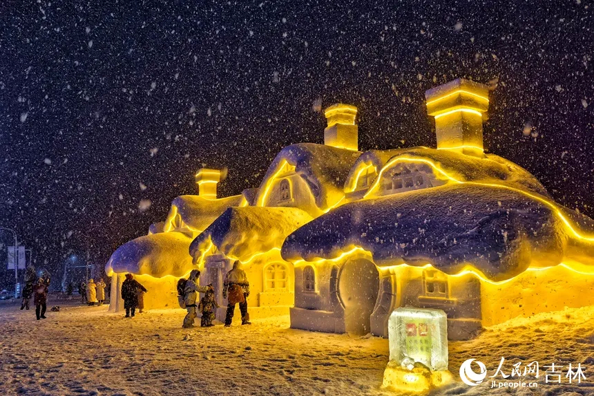 冰雪夜吉林 越夜越精彩