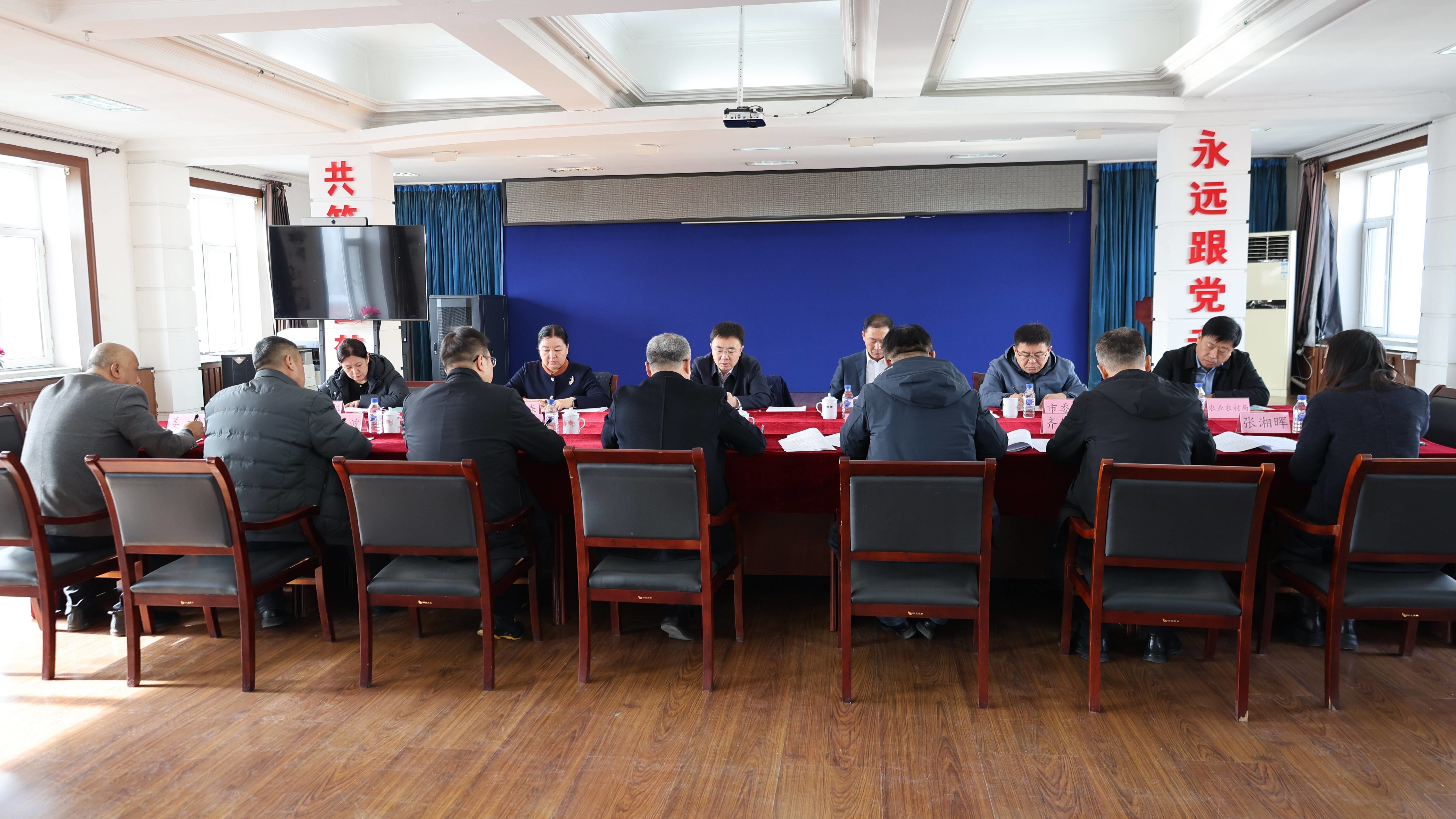 蛟河市委书记靳明到河南街道调研产业发展、基层党组织建设等工作