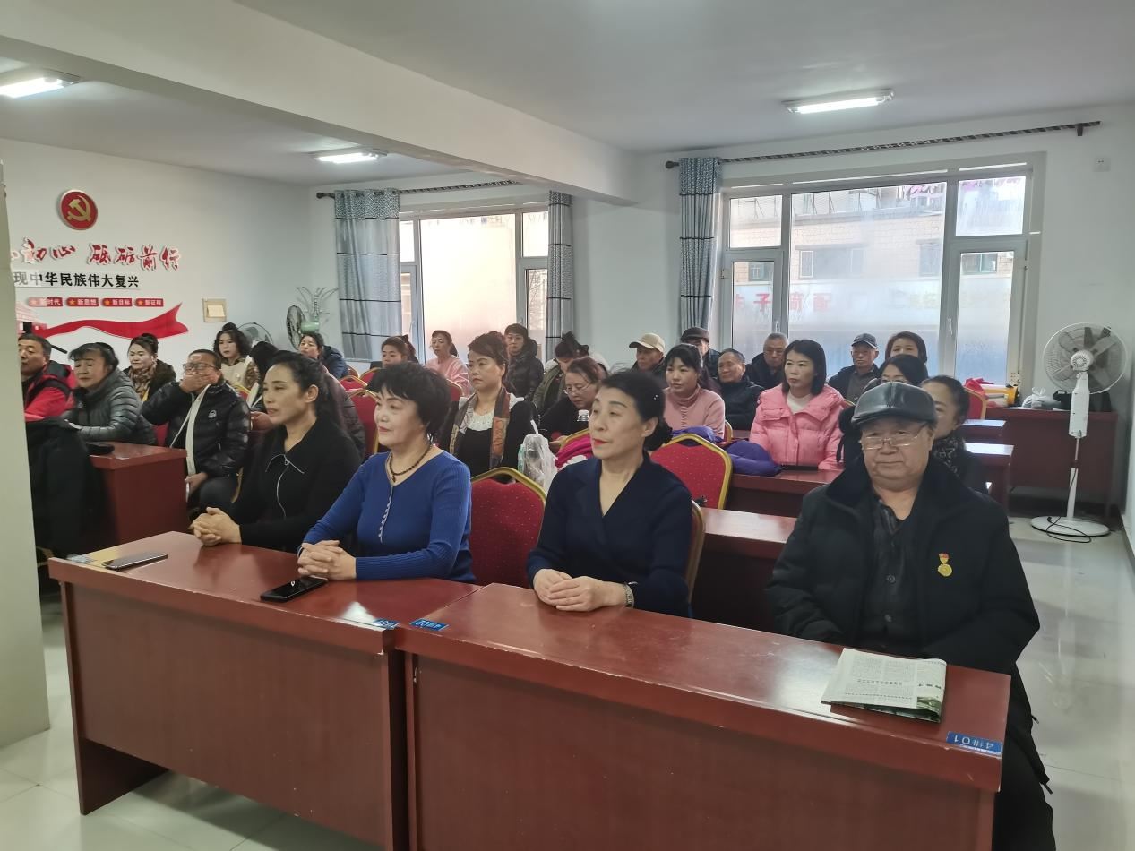 【东辽县新时代文明实践】东辽县镇南社区新时代文明实践站开展“好人故事会”活动
