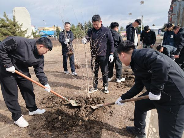 【环境保护】“植”此青绿 不负春光