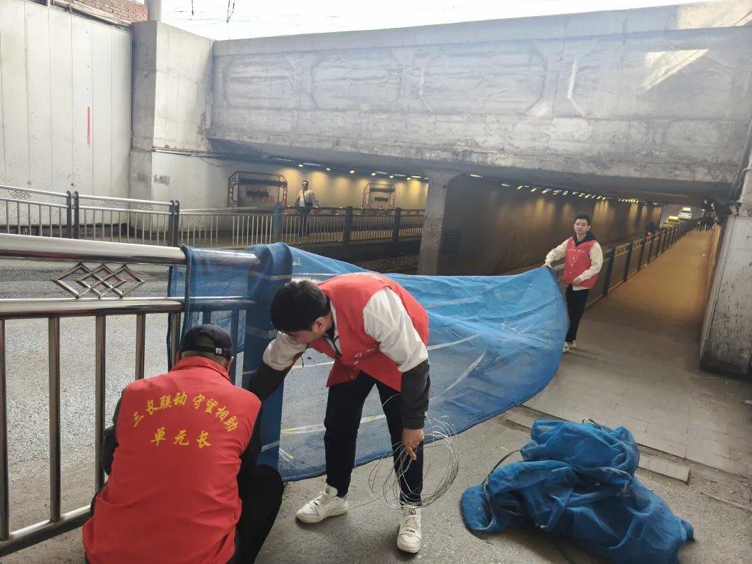 铁北街道中天社区：修缮围栏护安全 筑牢居民“暖心墙”