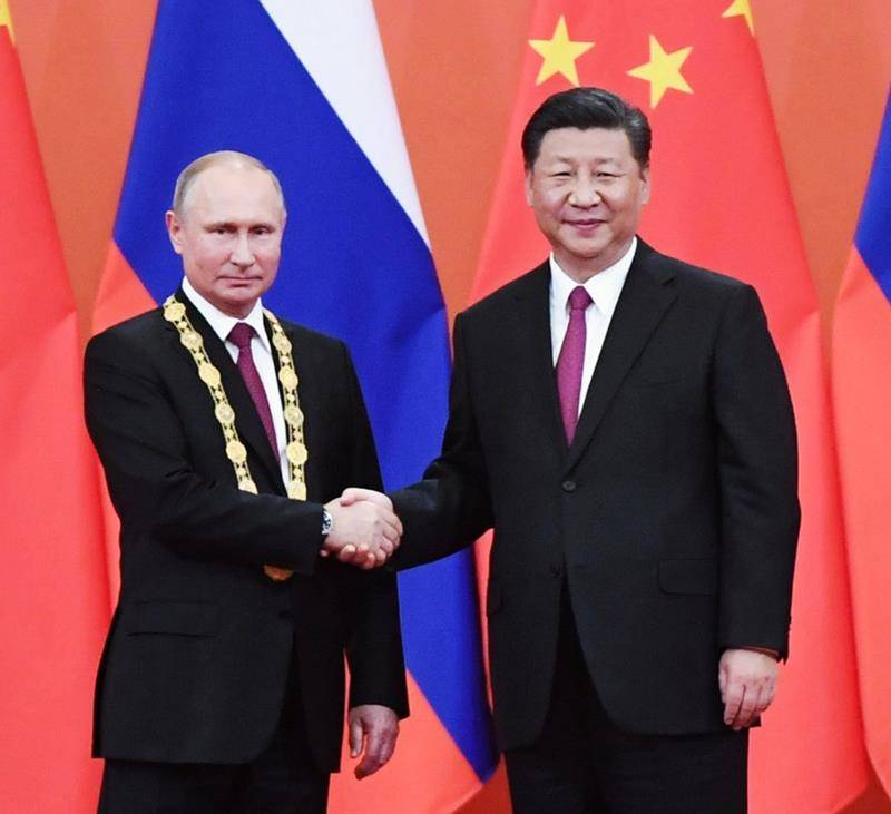 时政微观察丨从三枚勋章展望习主席俄罗斯之行
