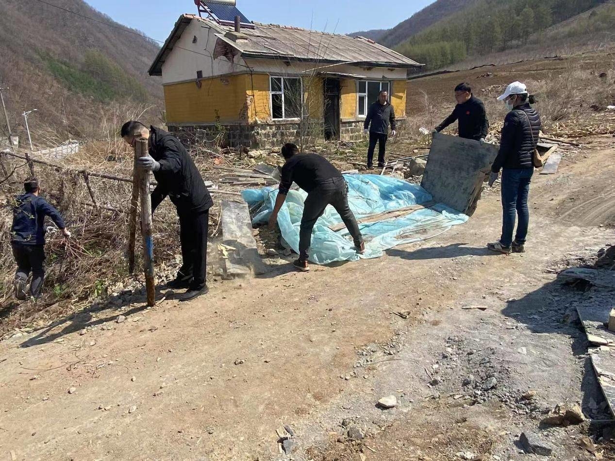 长白县：金华乡九谷村包保帮扶助力美丽乡村建设