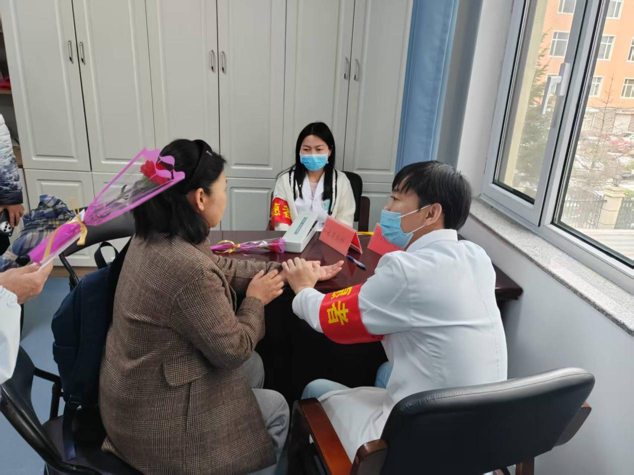 用健康守护母爱 以关怀致敬芳华——伊通县福宁社区联合人民医院举行义诊活动