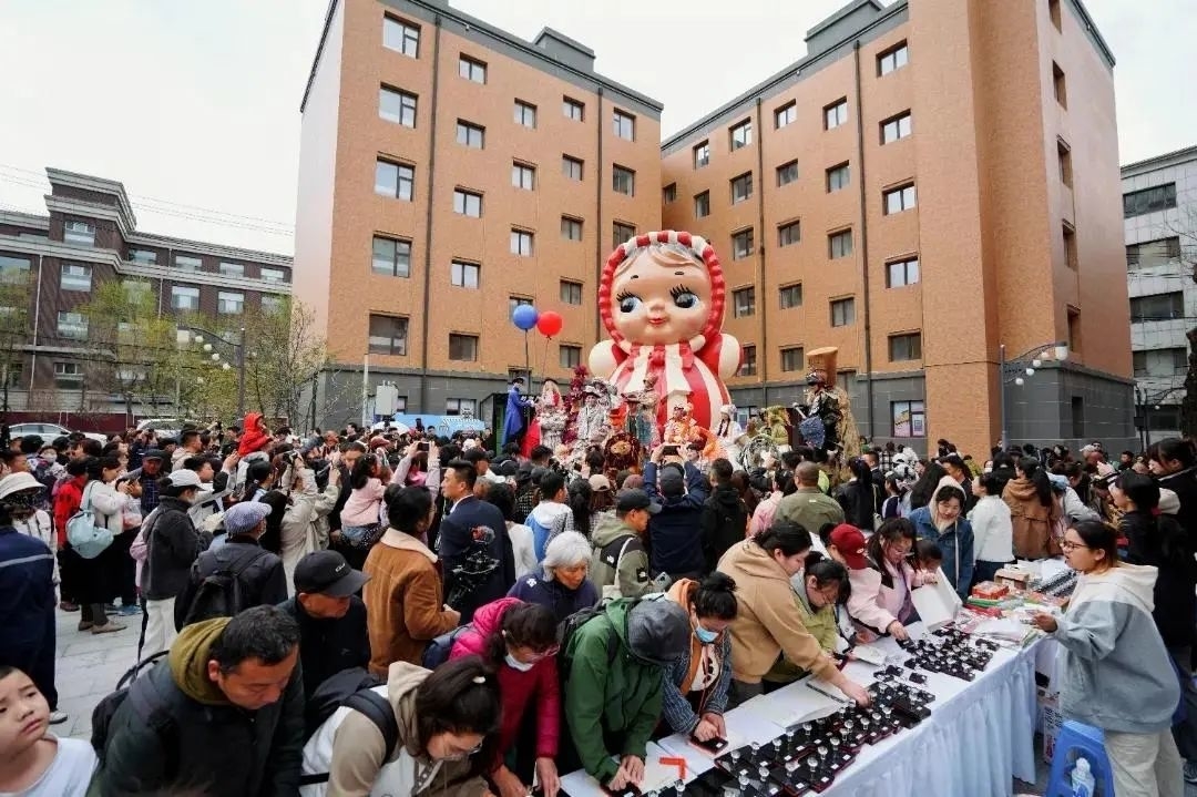 市井烟火与诗意远方的浪漫邂逅——解码春京西“出圈”密码