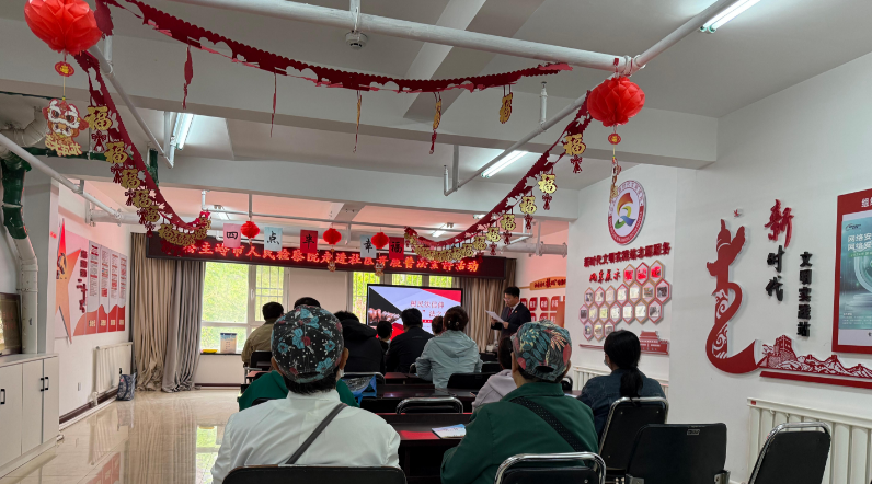 法治宣传进社区 共筑和谐新家园——农场社区联合公主岭市人民检察院开展普法宣传活动